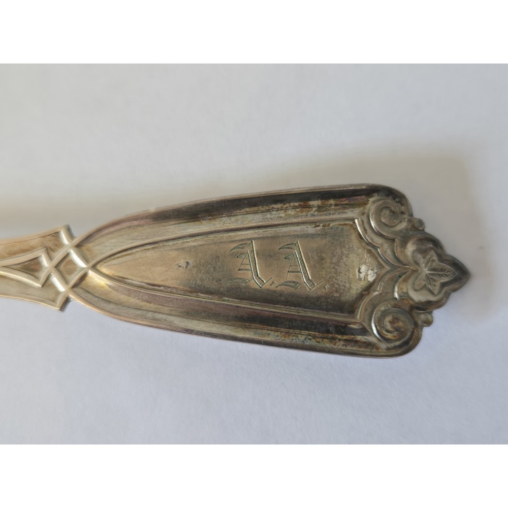 Antique E.A. Tyler New Orleans Henry Hebbard Ivy Mask Coin Silver Serving Spoon - Picture 9 of 13